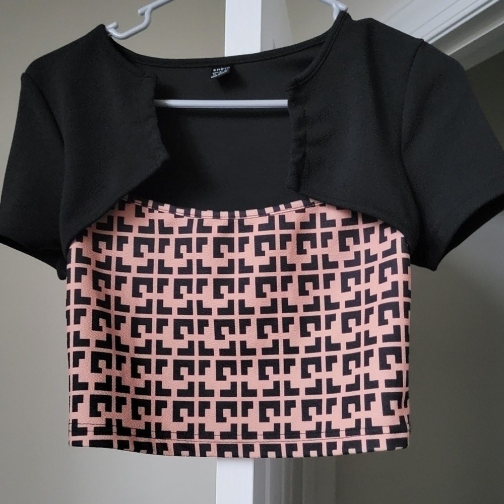 Geometry patterned blouse Medium/6